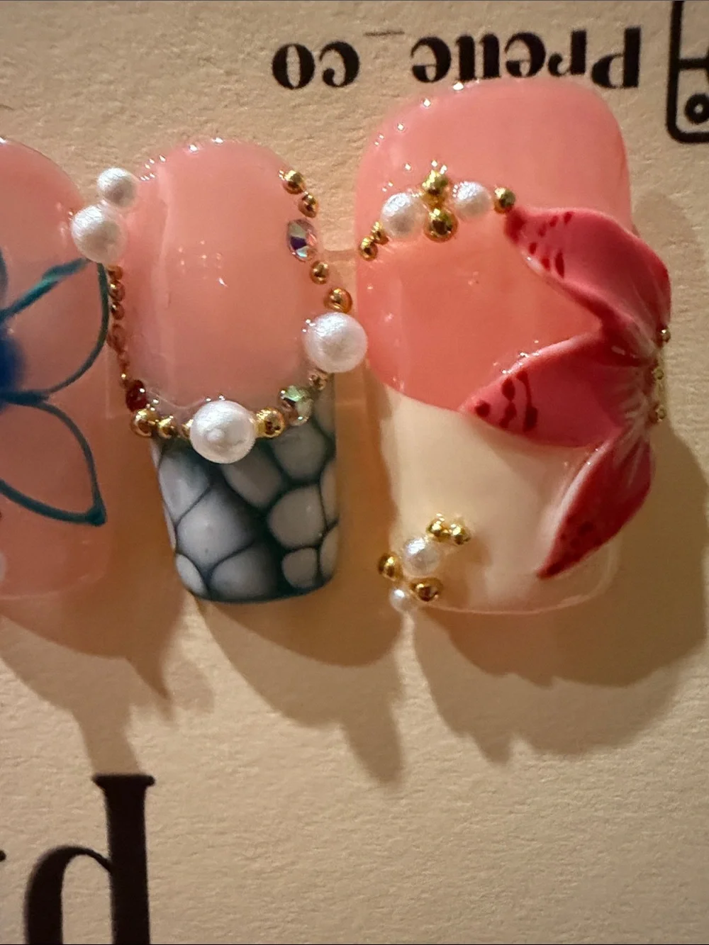 Handmade acrylic Pink Floral Gem Press-On Nails